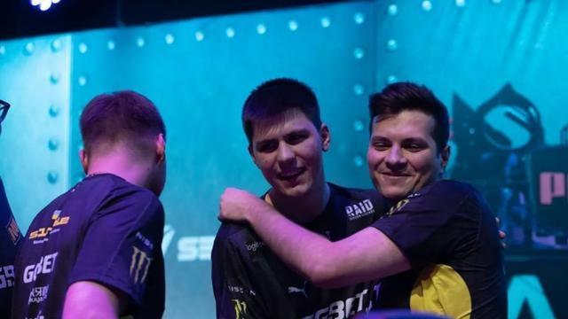 体育足协杯：止步32强 青岛红狮0-2深圳新鹏城